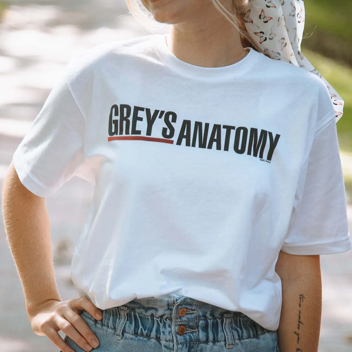 Grey's Anatomy Logo Adult Short Sleeve T-Shirt - Image 5